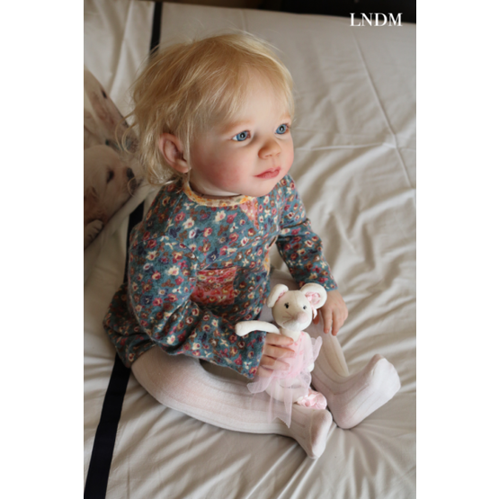 emmy-toddler-5_4344_921_thumb_3.png